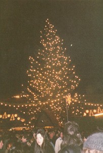 Foto vom Christbaum auf dem Christkindlesmarkt