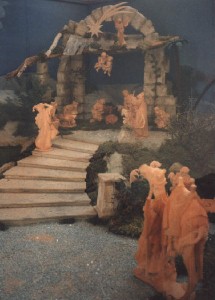 Foto der Krippe in der St.-Leonhardskapelle in Burgau